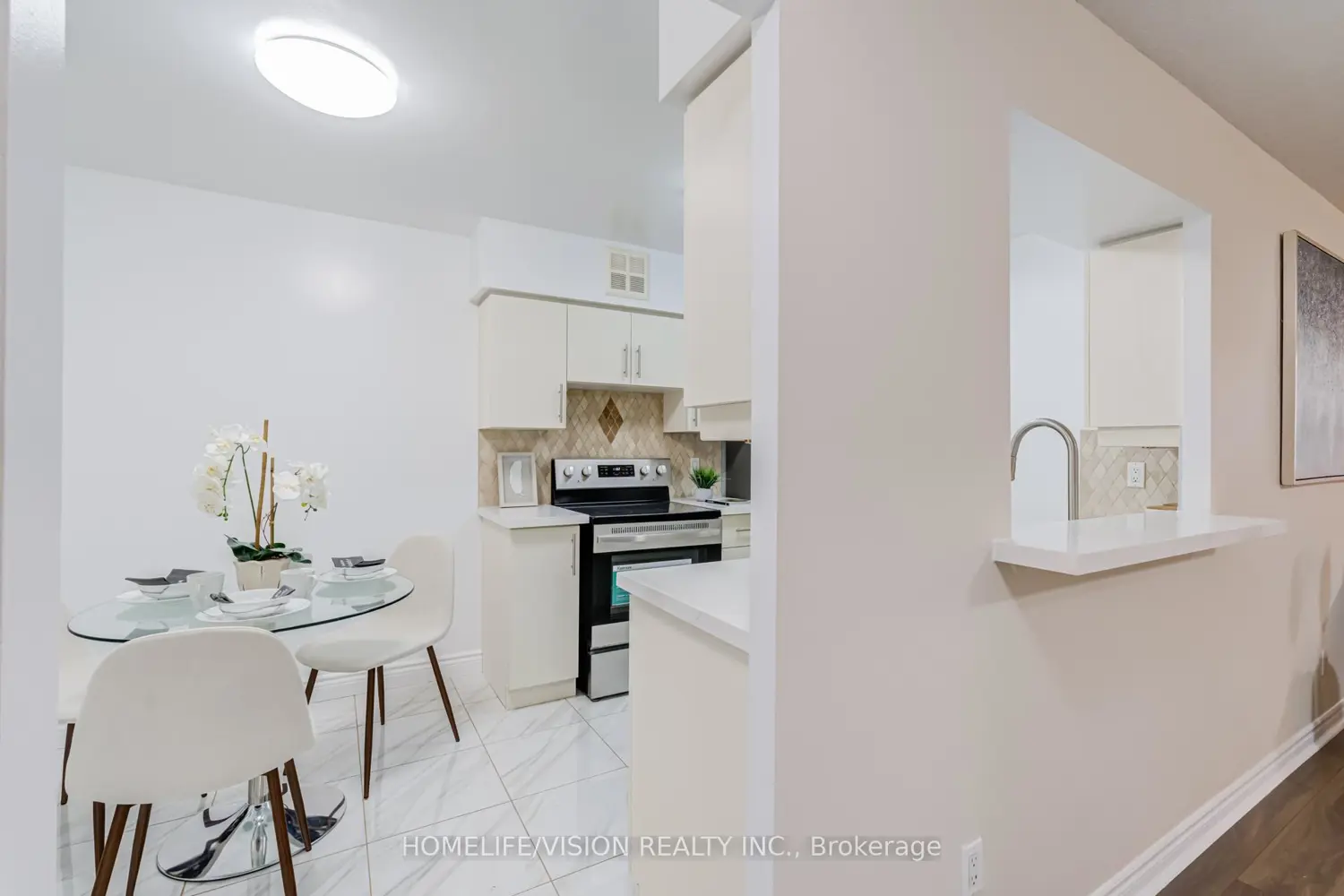 Additional image 12 of 30 Greenfield Avenue 903