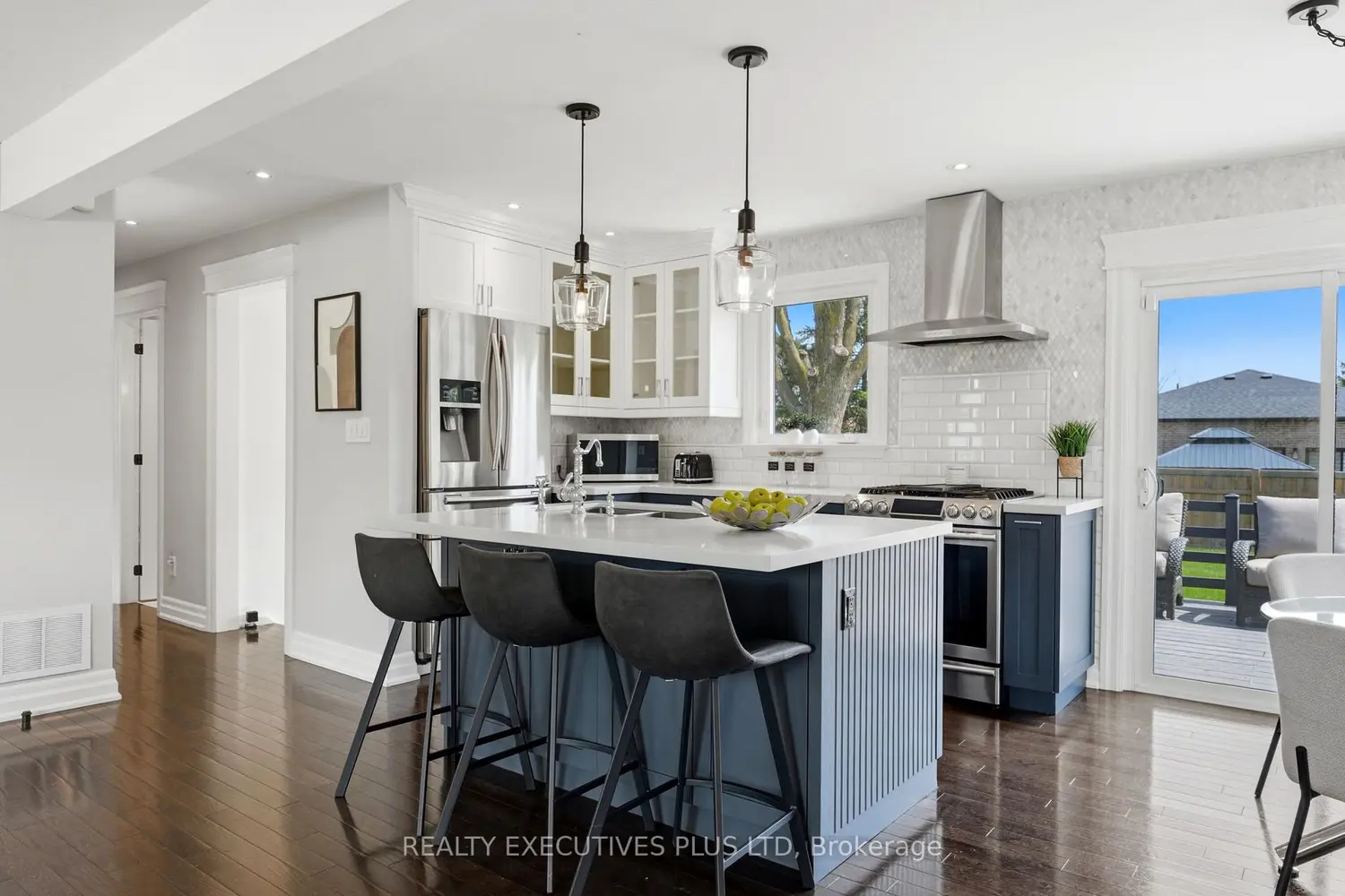 9 Hazelbury Drive photo 4