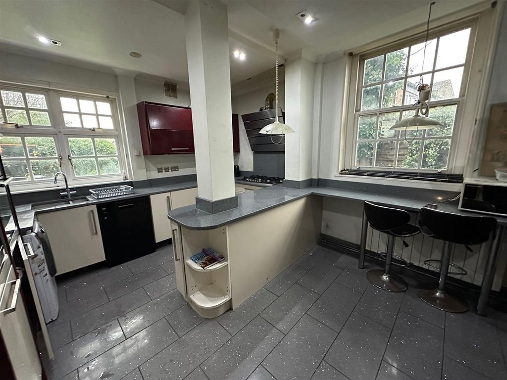 Additional image 5 of 7 bed detached house for saleStaines Road, Bedfont TW14