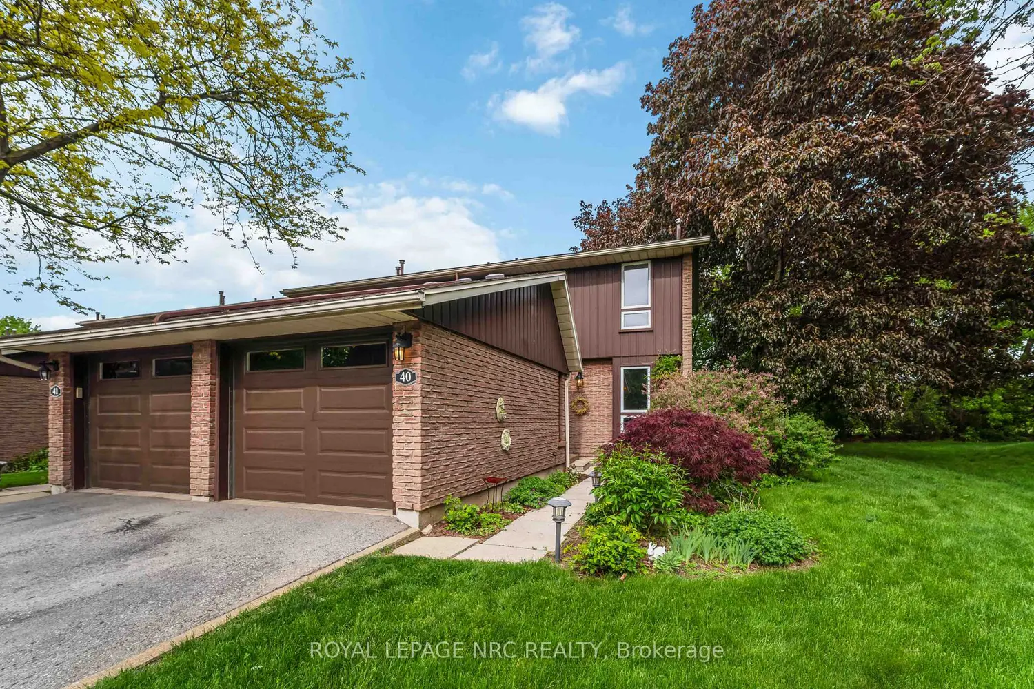 122 Lakeshore Road 40
