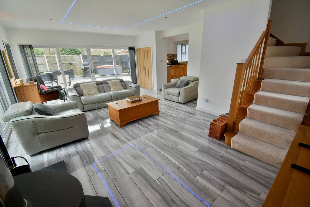 Additional image 5 of 6 bed detached house for saleGolf Links Road, Ferndown BH22