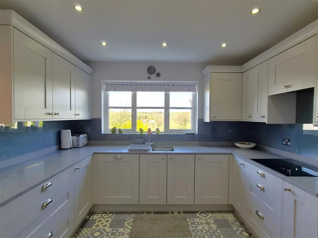Additional image 4 of 4 bed detached house for salePentreath Close, Fowey PL23