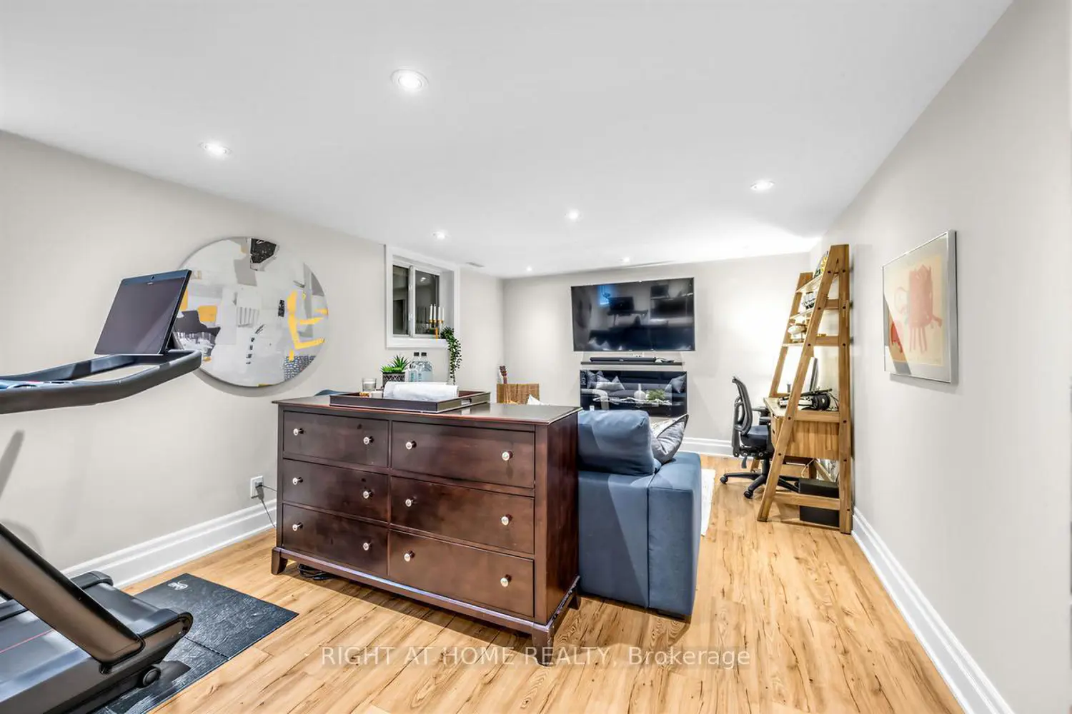 Additional image 16 of 21 Austin Terrace