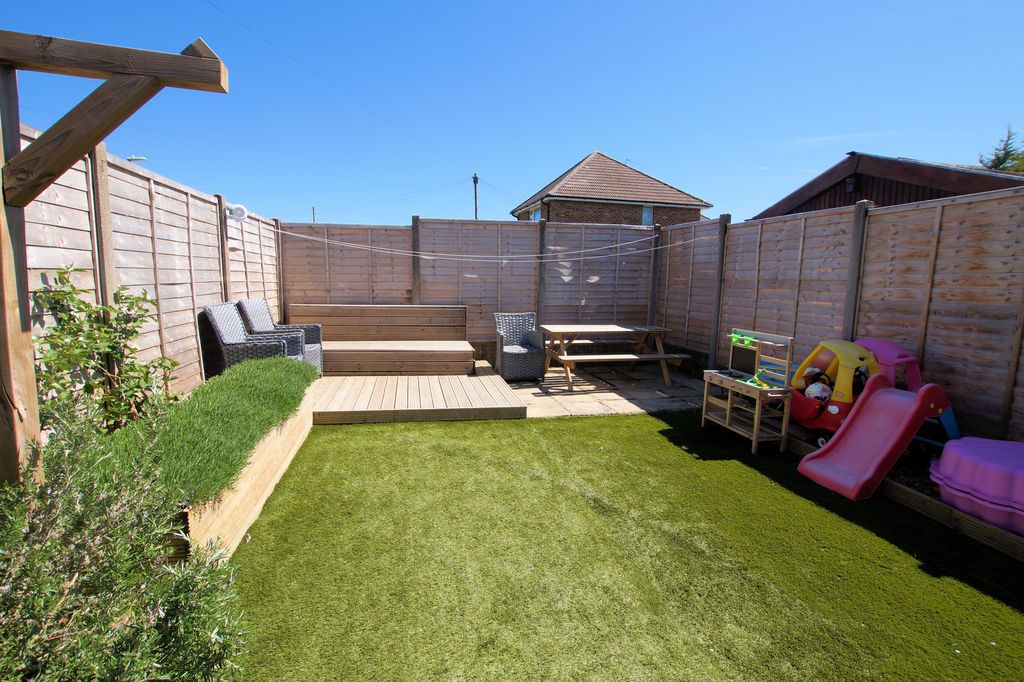 Additional image 23 of 4 bed maisonette for saleBayly Avenue, Portchester PO16