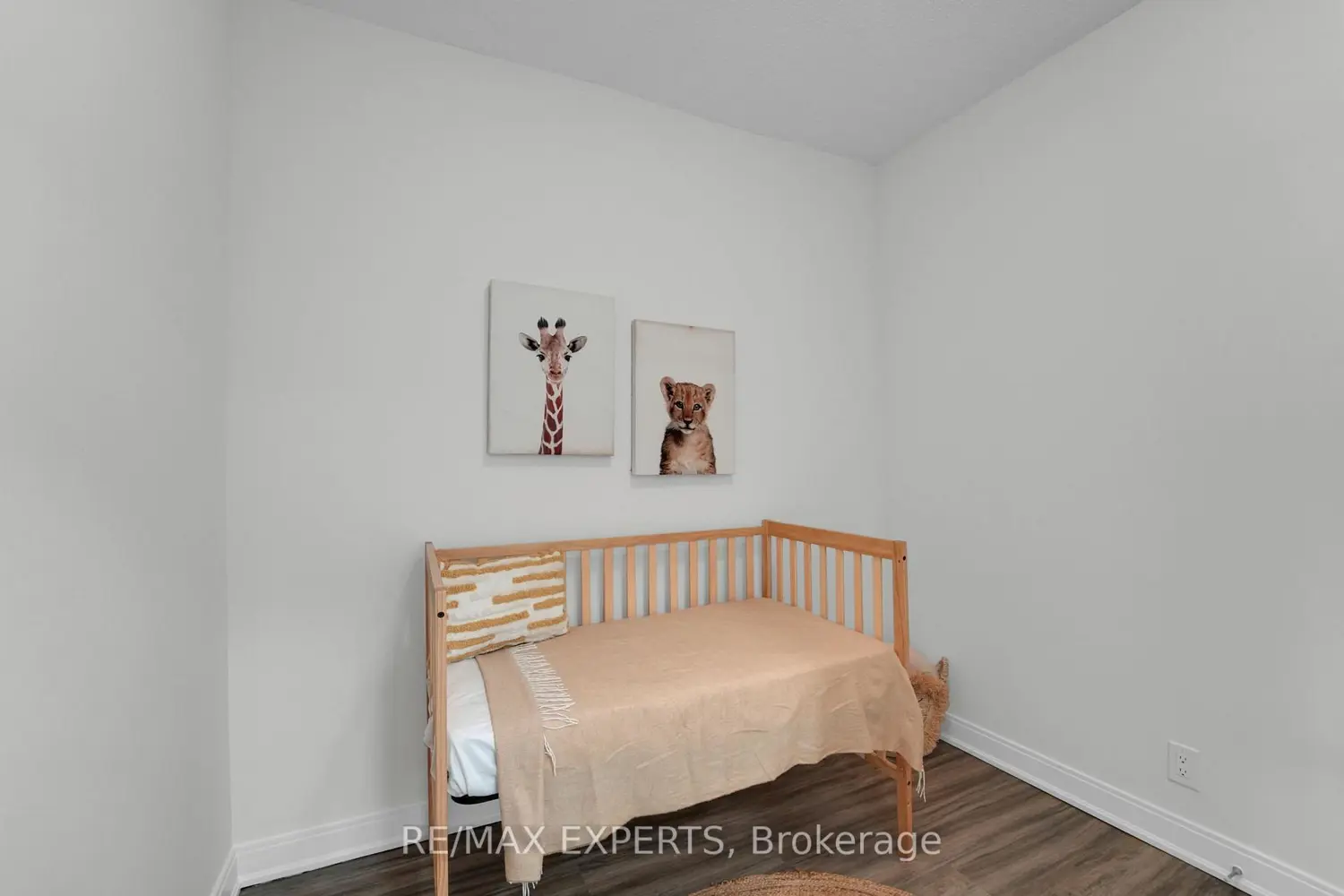 80 Absolute Avenue 2111 photo 4