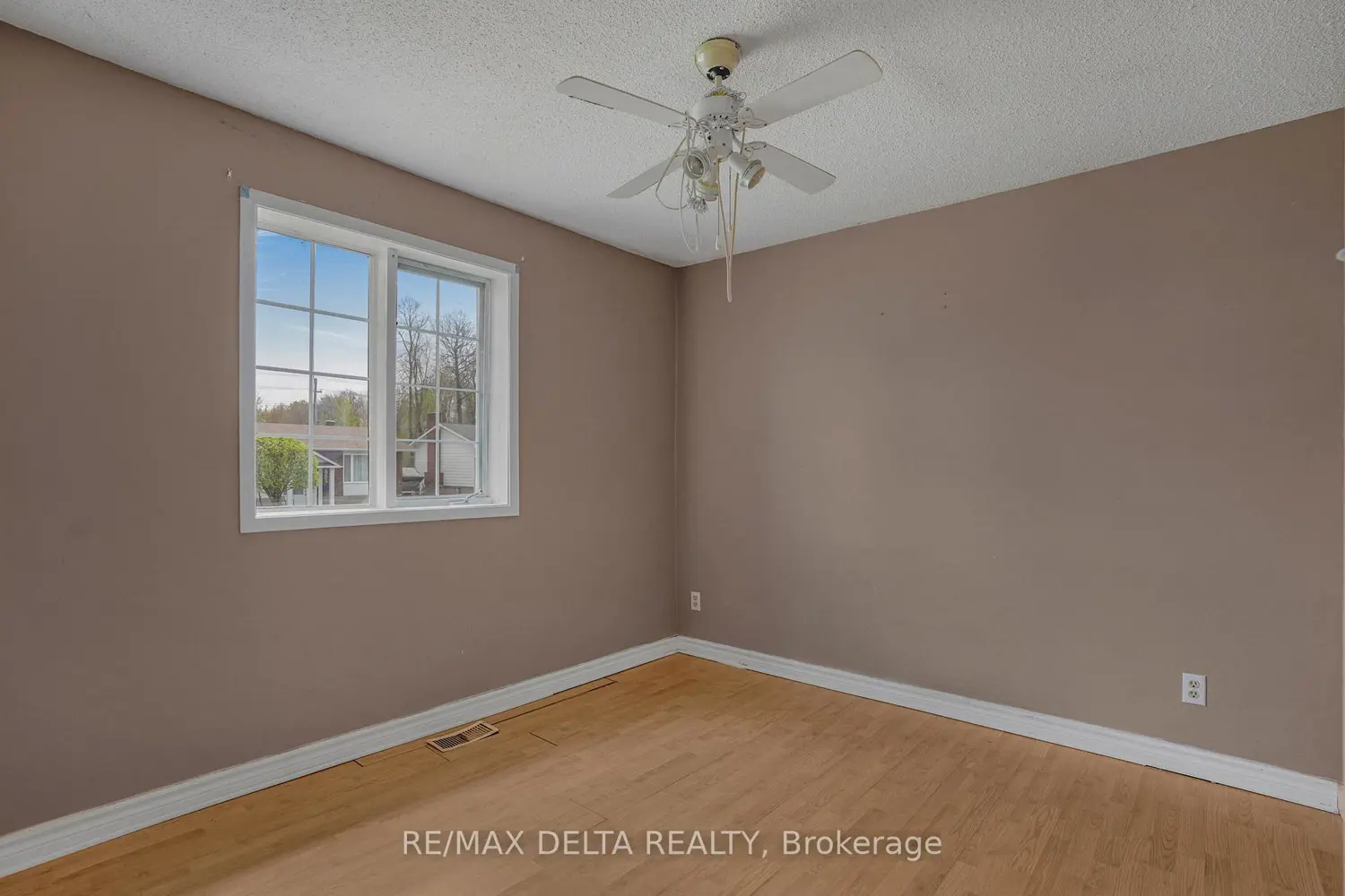 Additional image 17 of 774 Edmond Street