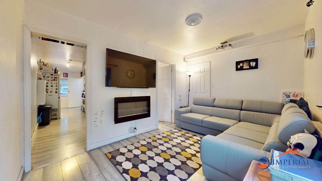 Additional image 9 of 4 bed semi-detached house for saleAllenby Road, Southall UB1
