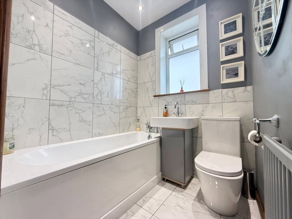 Additional image 11 of 4 bed detached house for saleLivingstone Road, Gillingham ME7