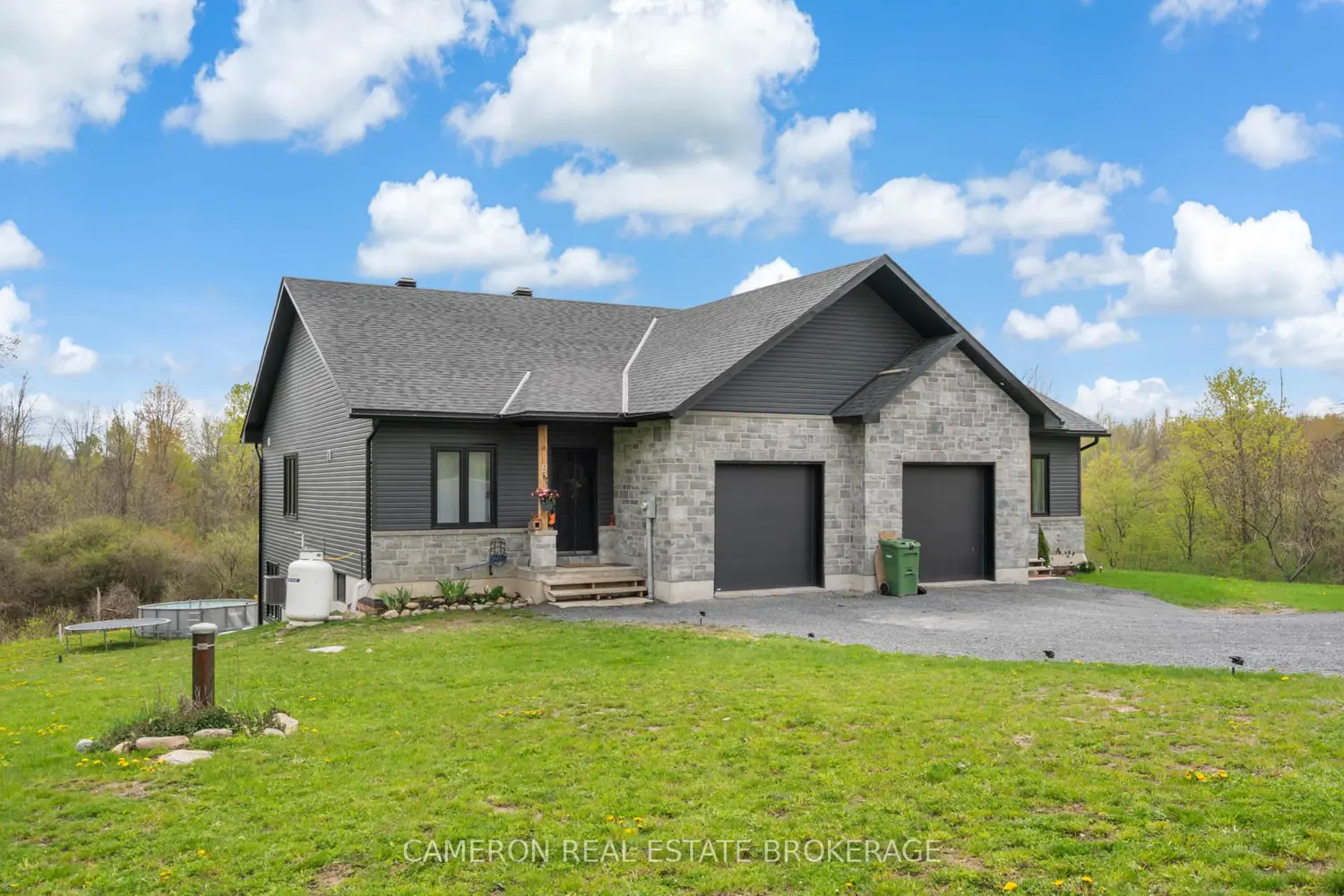 18676 A-B Paragon Road photo 2