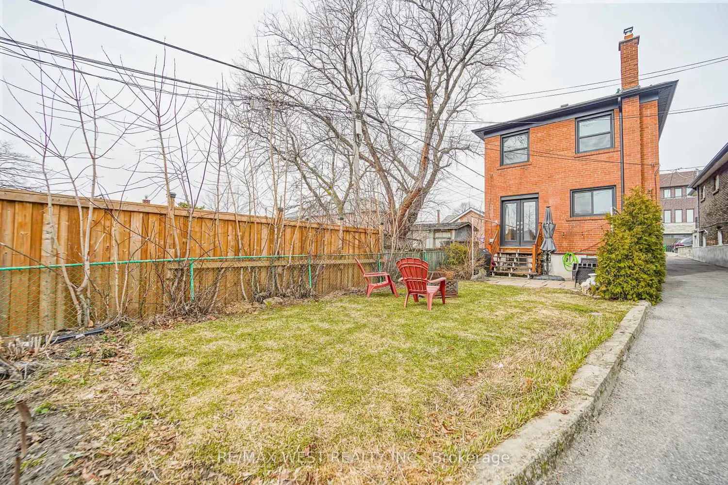 Additional image 9 of 11 Helen Avenue