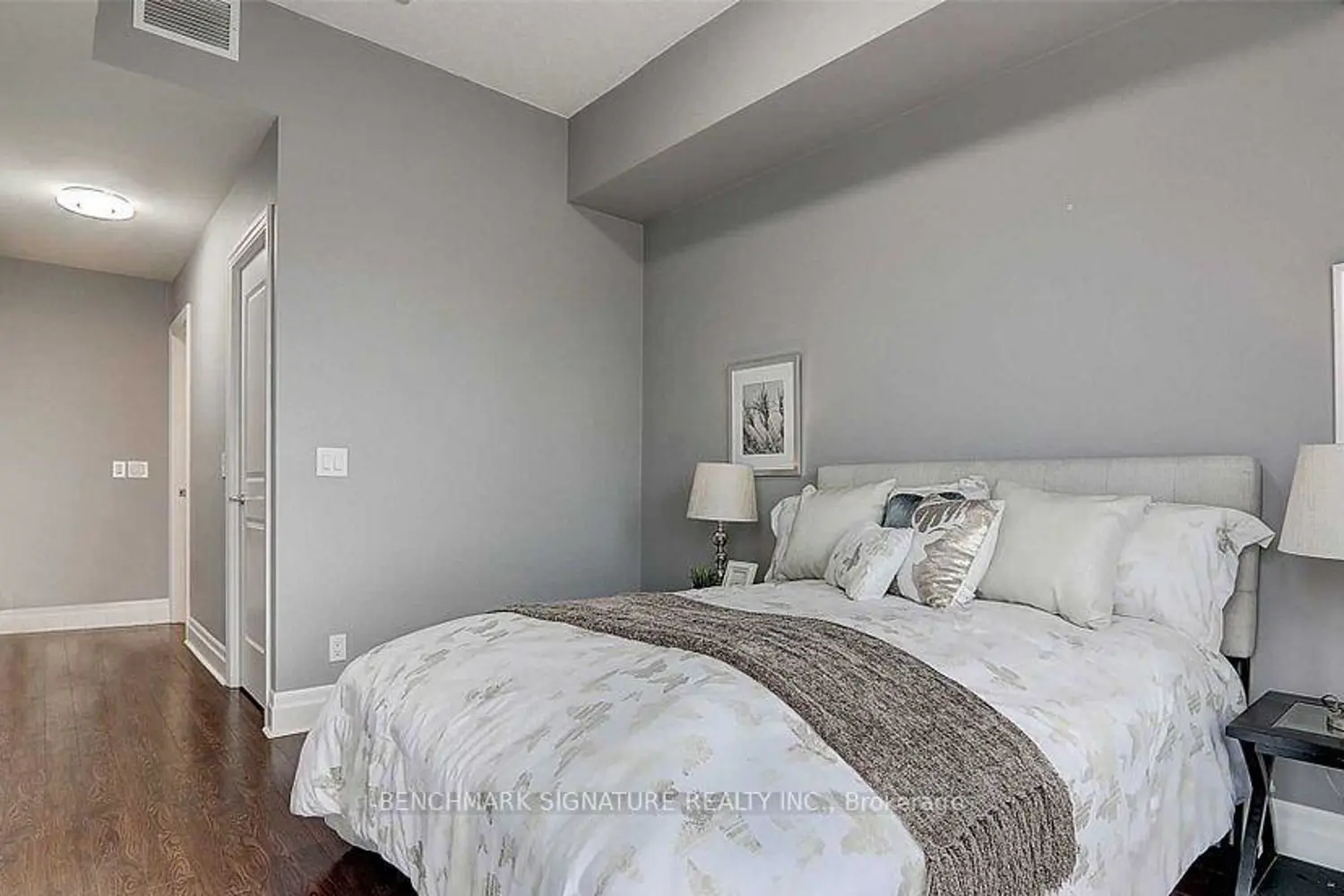 Additional image 10 of 1 Upper Duke Crescent 901