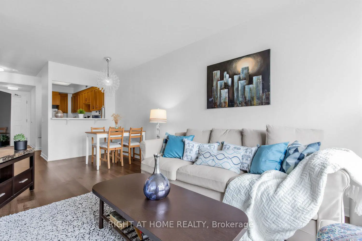 Additional image 5 of 284 Bloor Street 804