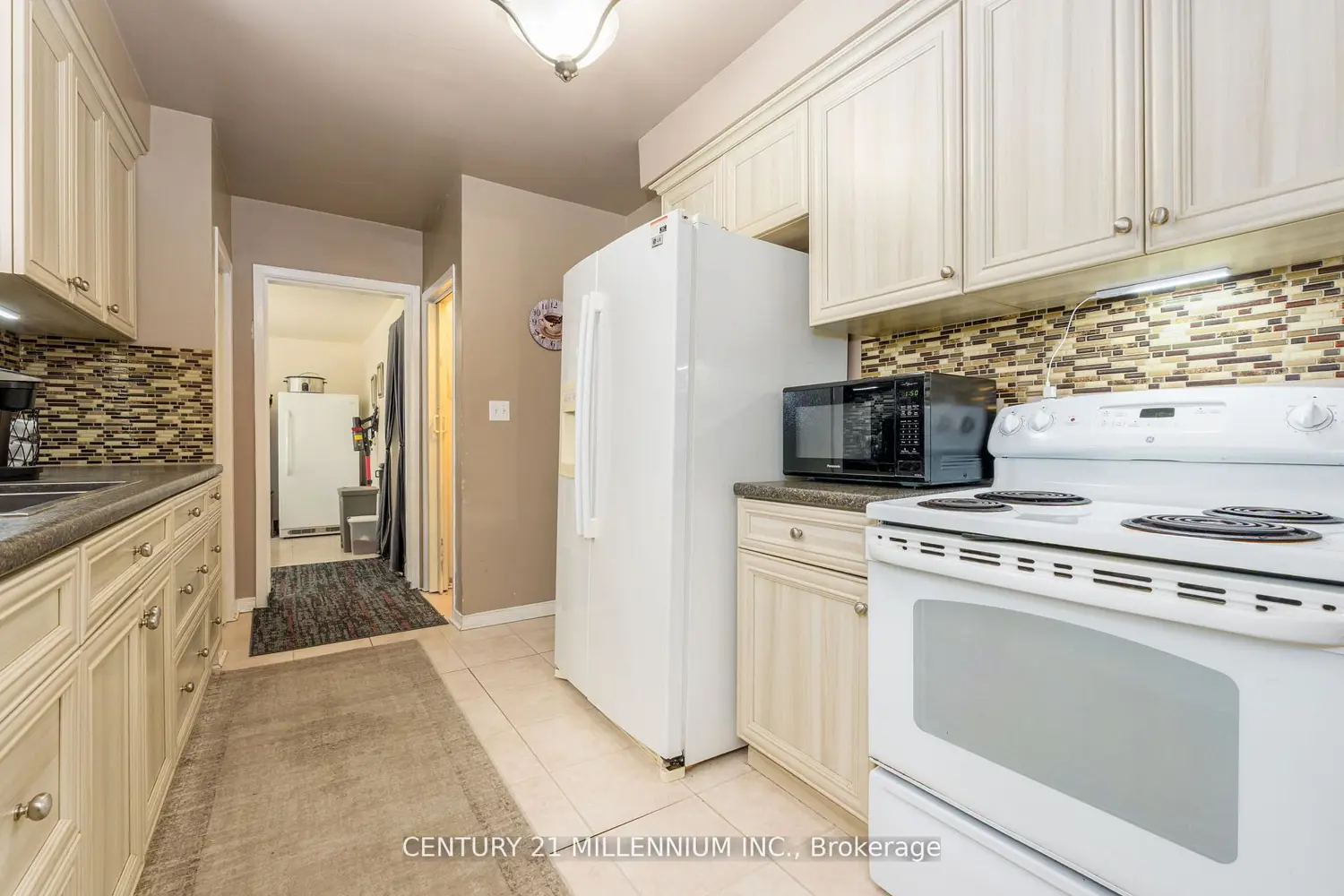 9 Crestview Avenue photo 4
