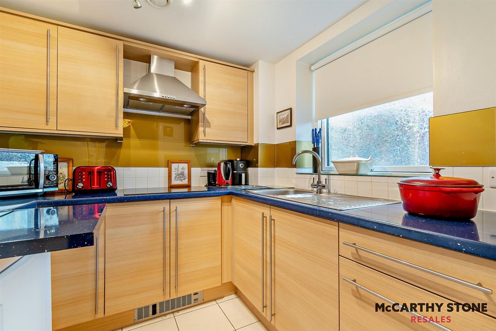 Additional image 16 of 1 bed flat for saleMartin Court, St. Catherines Road, Grantham NG31