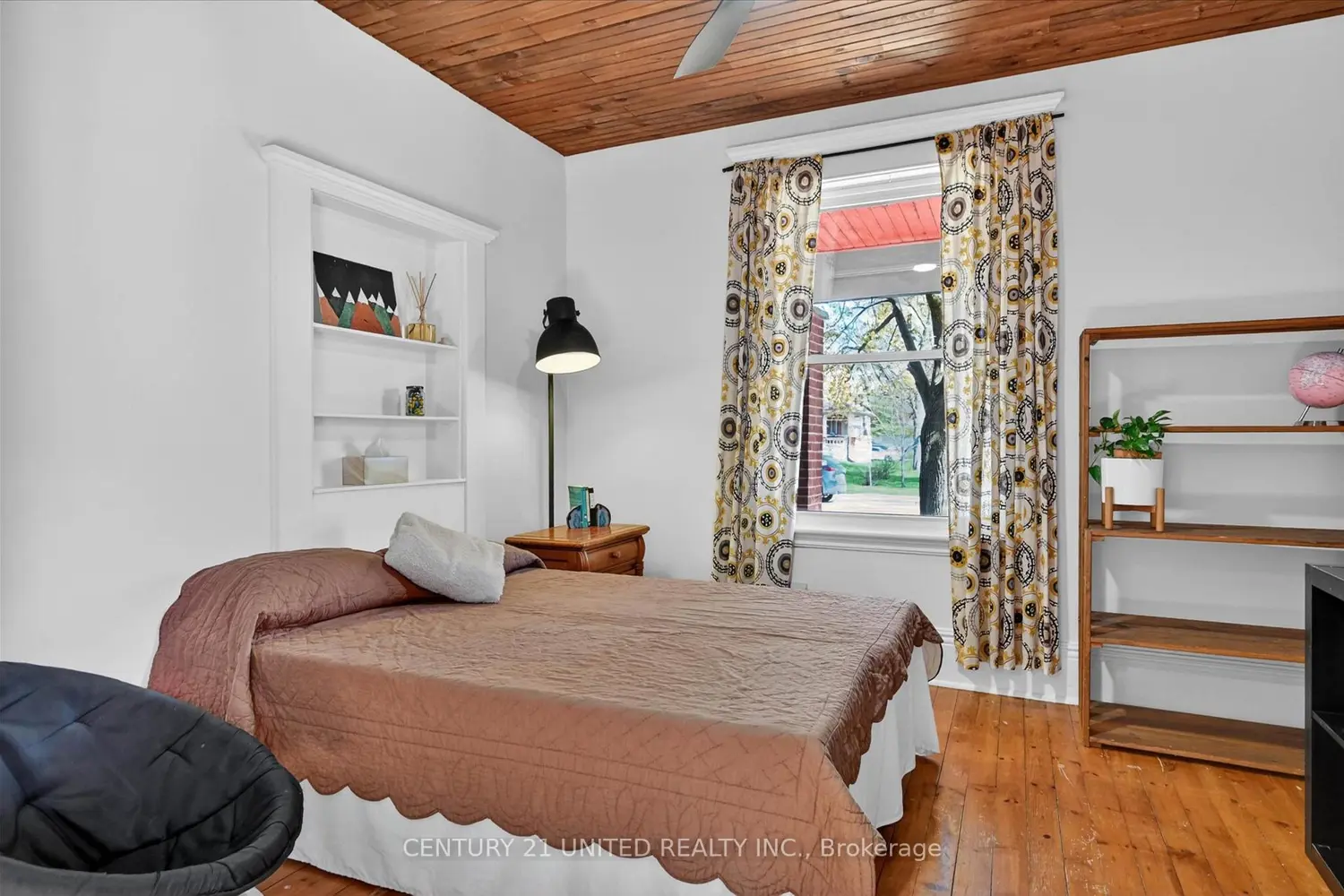 201 Romaine Street photo 3