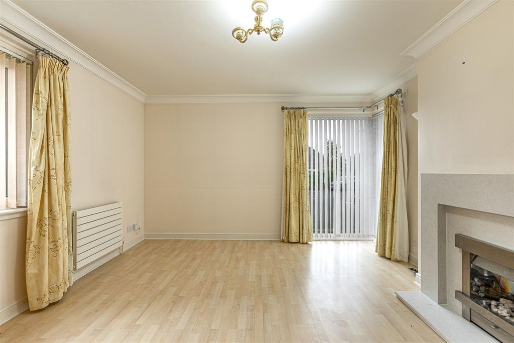 Additional image 3 of 4 bed property for sale19 Netherbank, Galashiels TD1