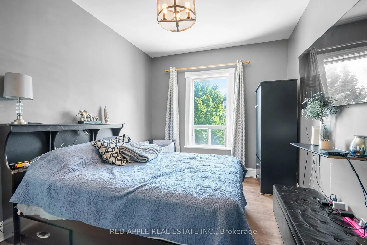 Additional image 9 of 546 Dufferin Street