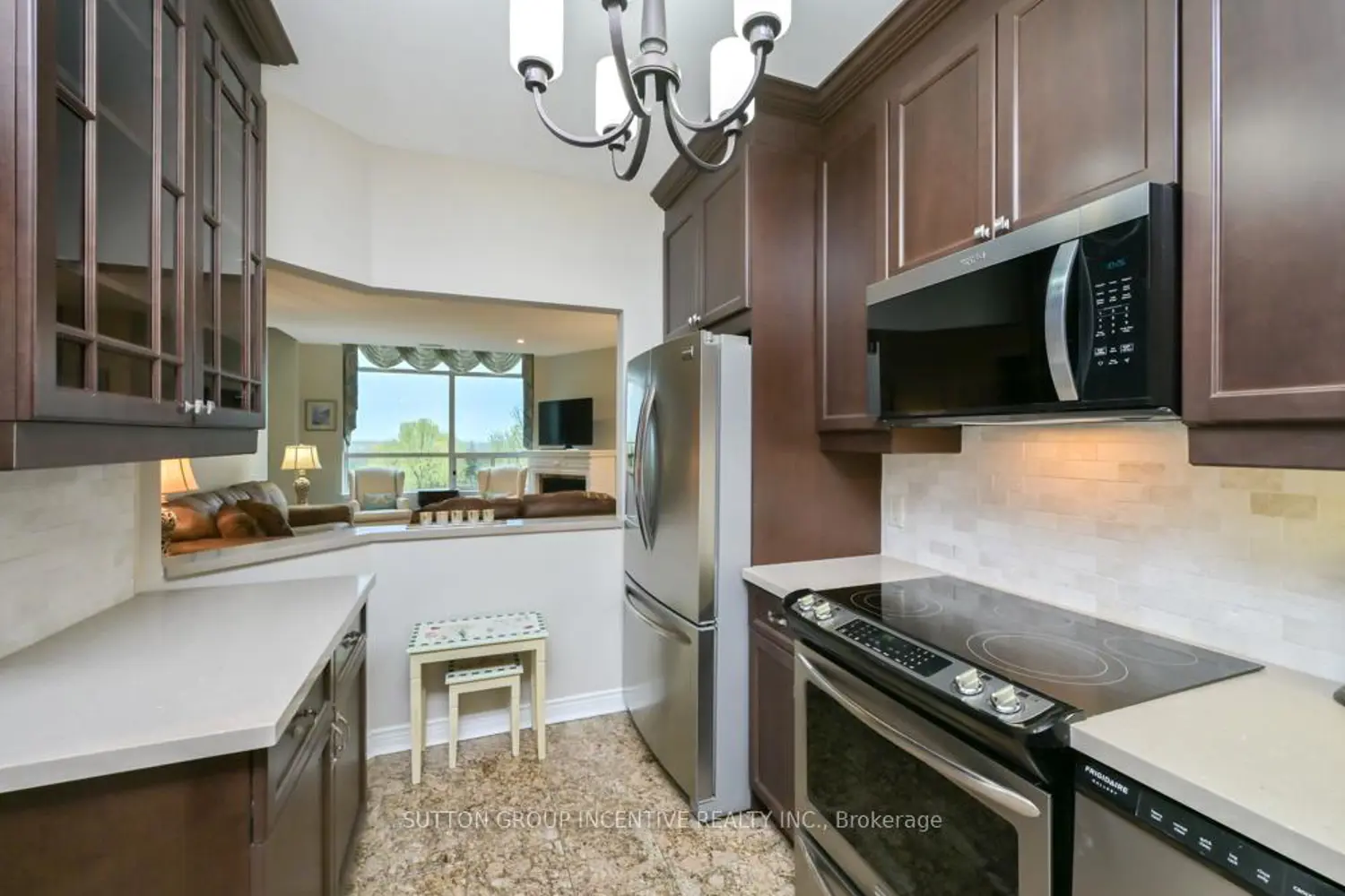 4 Briar Hill Heights 502 photo 5