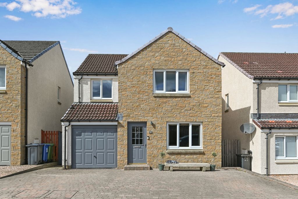 4 bed detached house for sale21 Whitehouse Court, Gorebridge EH23