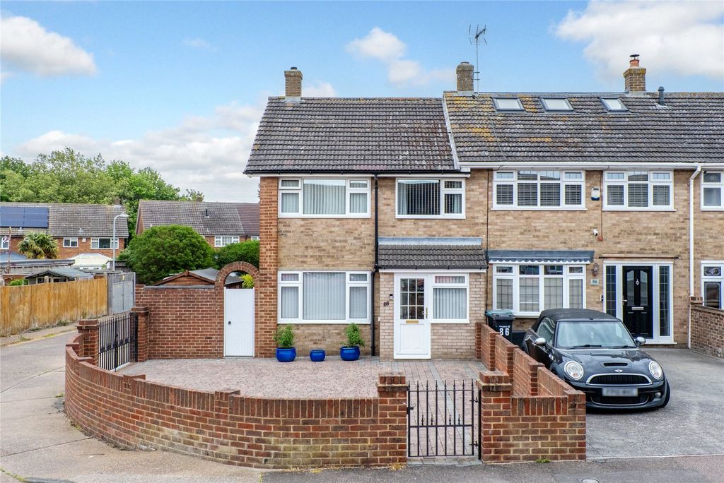 3 bed end terrace house for saleWhinfell Way, Riverview Park, Gravesend, Kent DA12