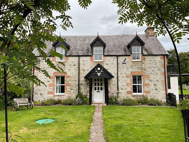 5 bed detached house for saleThe Green, Drumnadrochit IV63