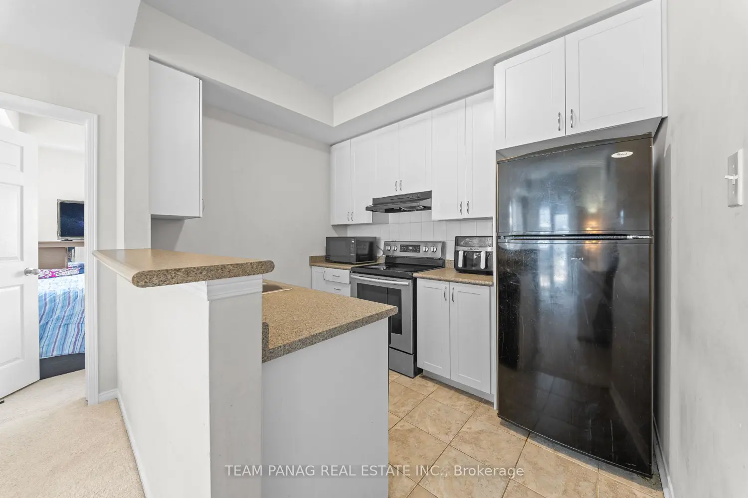 60 Fairwood Circle 85 photo 5