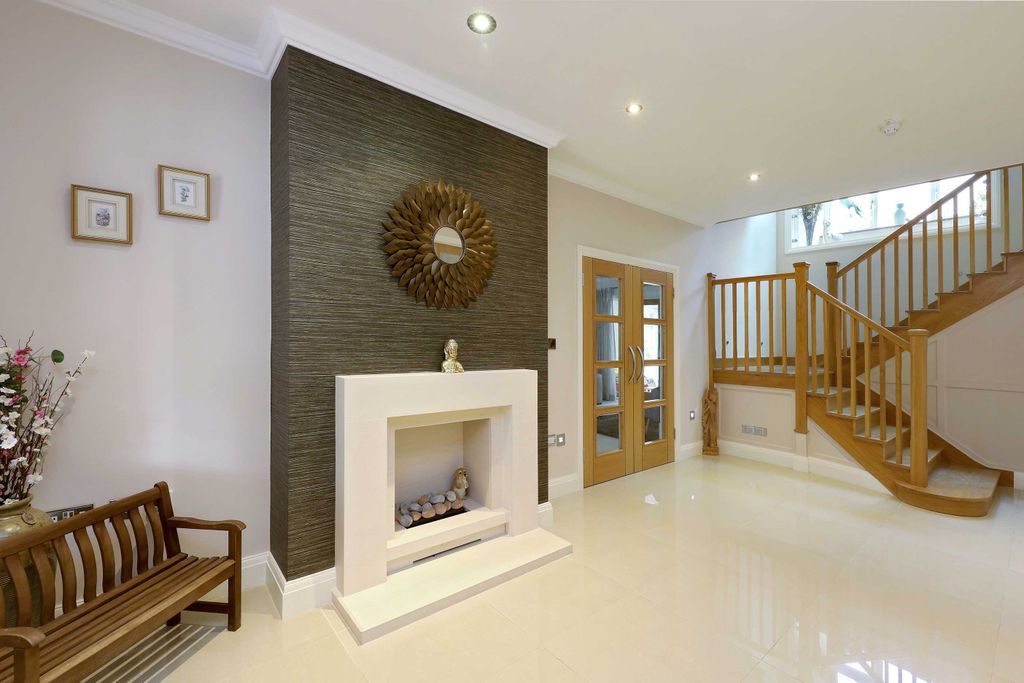 Additional image 14 of 7 bed detached house for sale15 Vicarage Way, Gerrards Cross SL9
