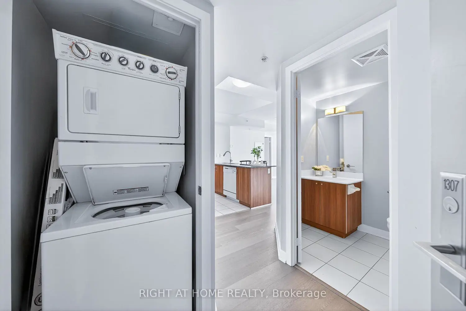 Additional image 17 of 5740 Yonge Street 1307