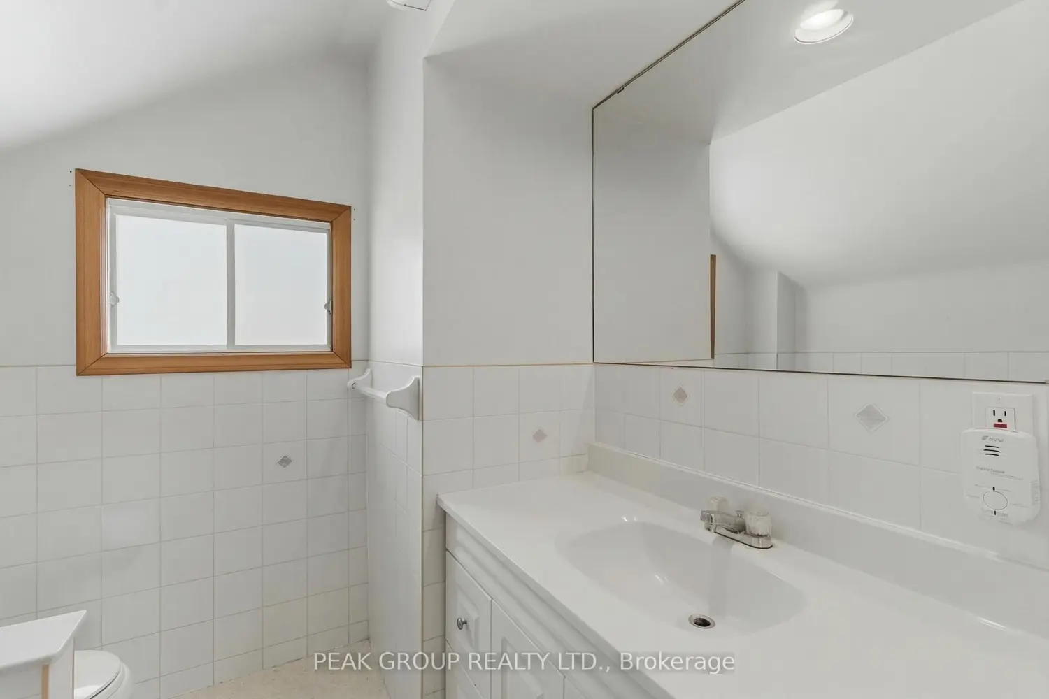 Additional image 17 of 6289 Ker Street