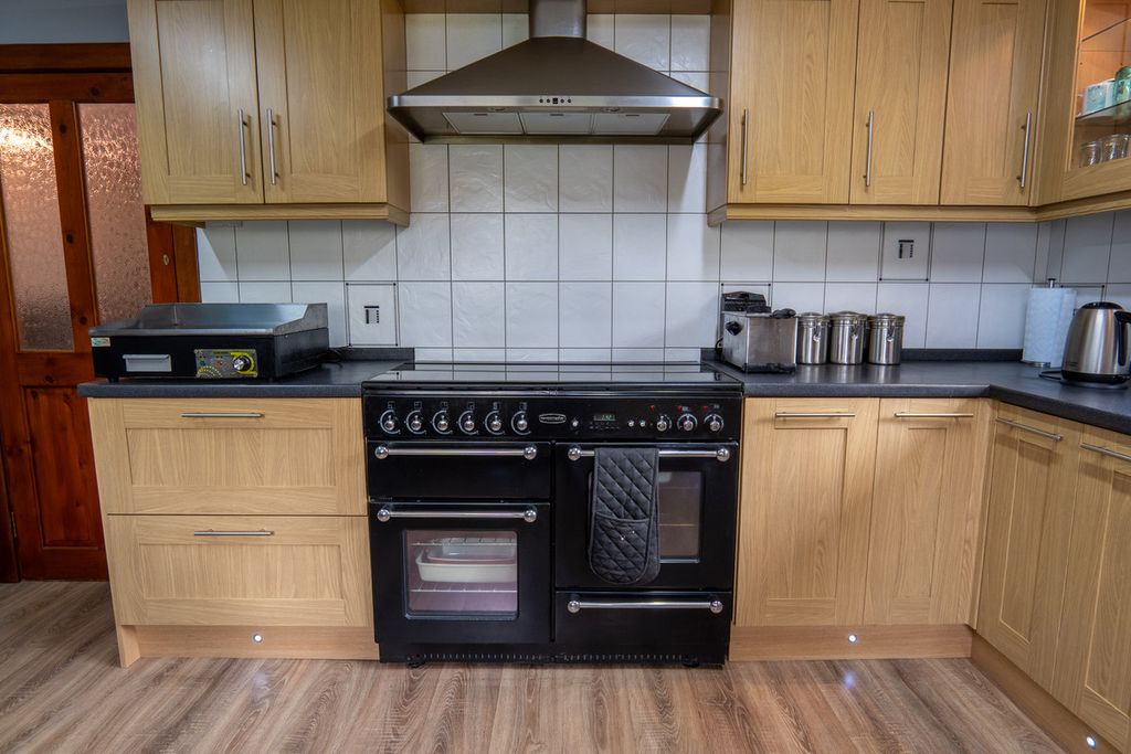 Additional image 9 of 5 bed detached bungalow for saleInverness, Drumnadrochit IV63