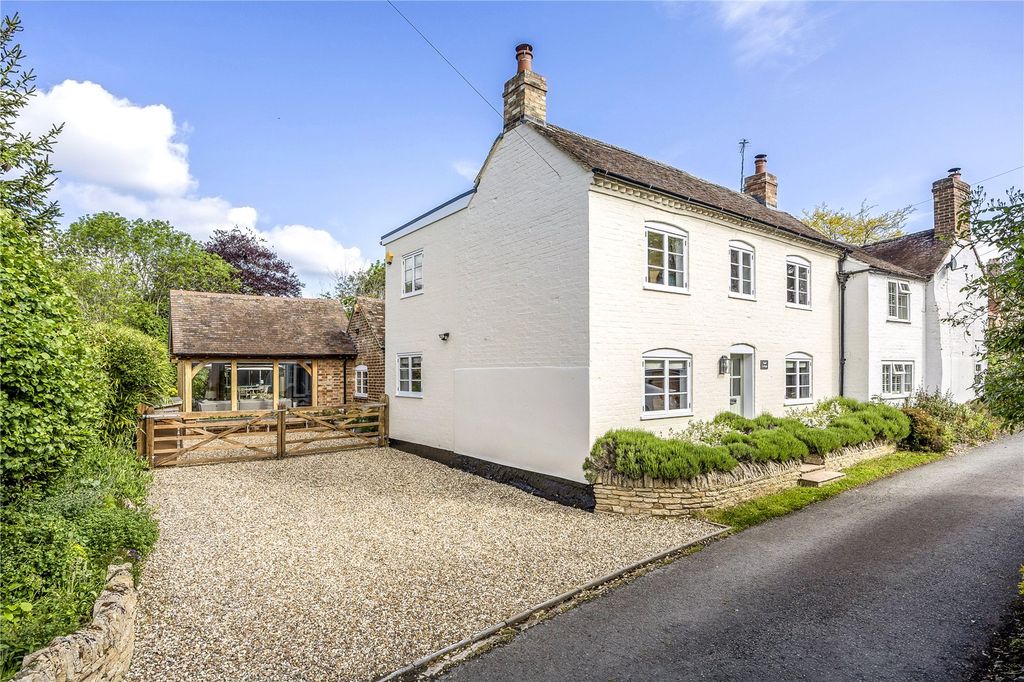 3 bed semi-detached house for saleMill Lane, Badsey, Worcestershire WR11