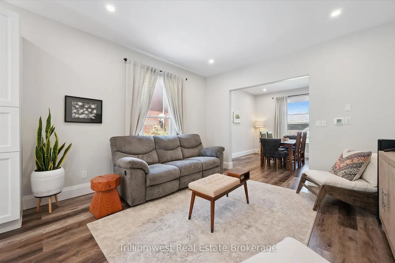 88 Dufferin Street photo 3