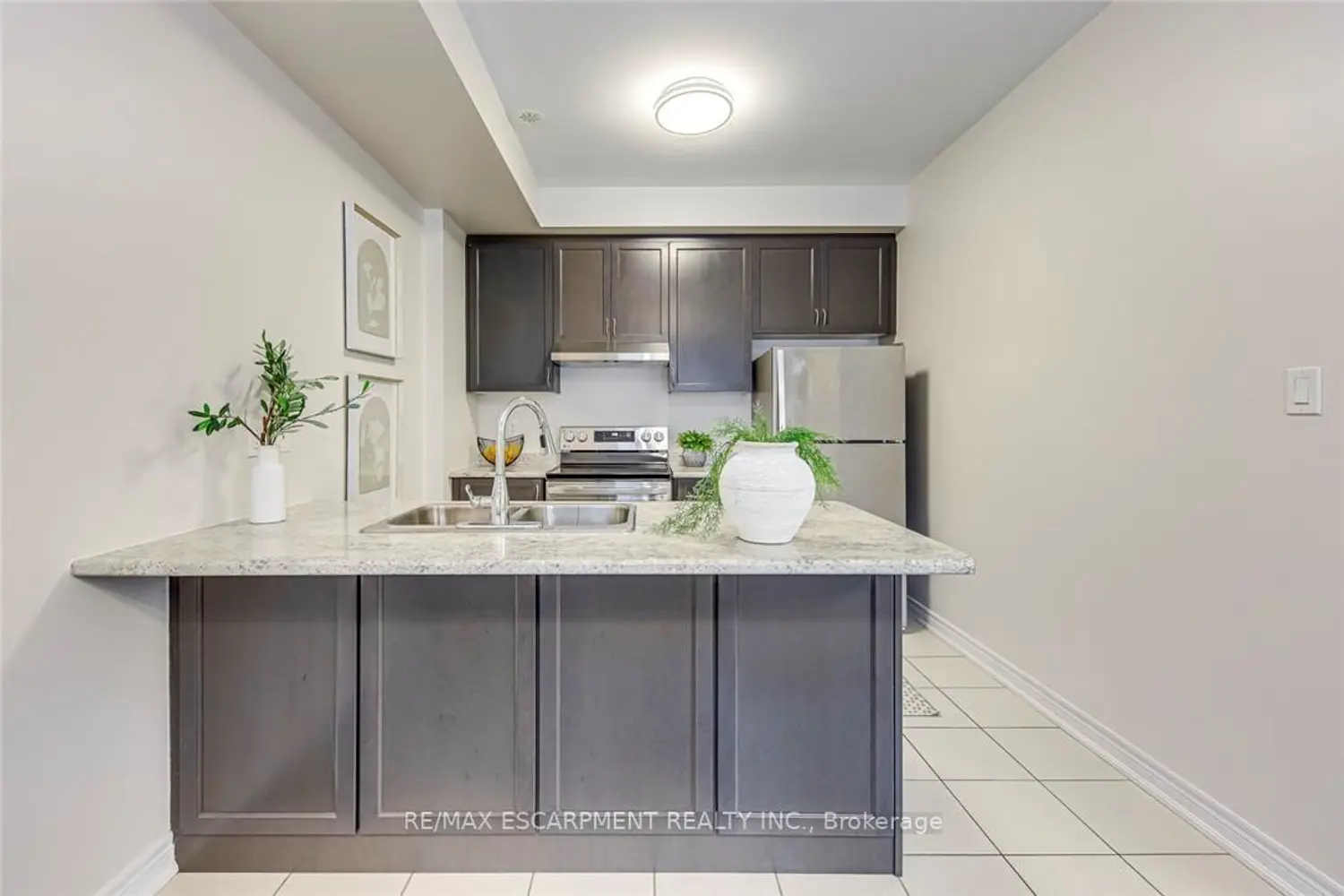 Additional image 5 of 2435 Greenwich Drive 74