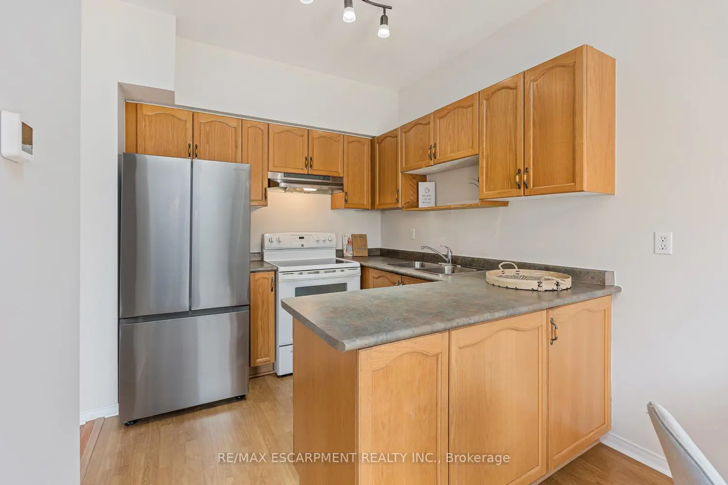 Additional image 9 of 2393 Dalebrook Drive