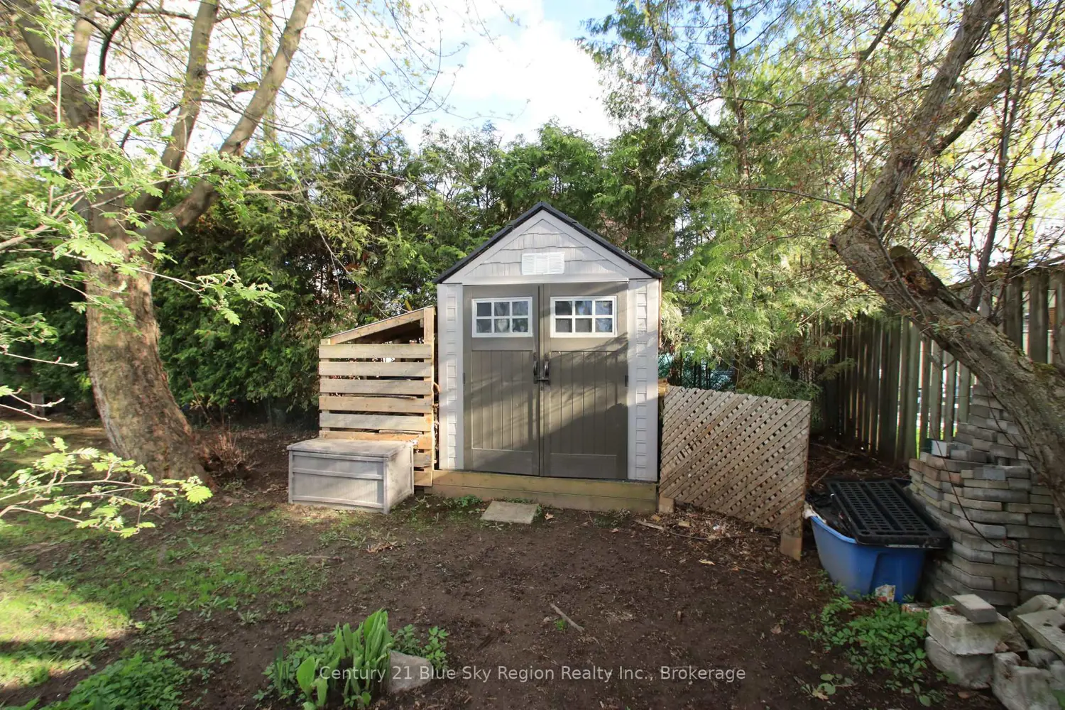Additional image 18 of 773 Scollard Street