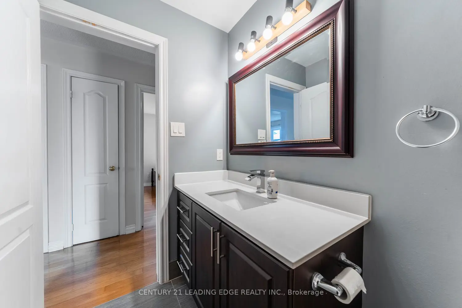 Additional image 14 of 146 Roxbury Street