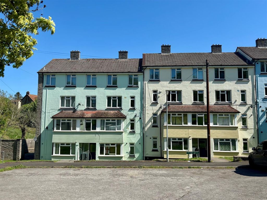1 bed flat for saleAustin Close, Frome BA11