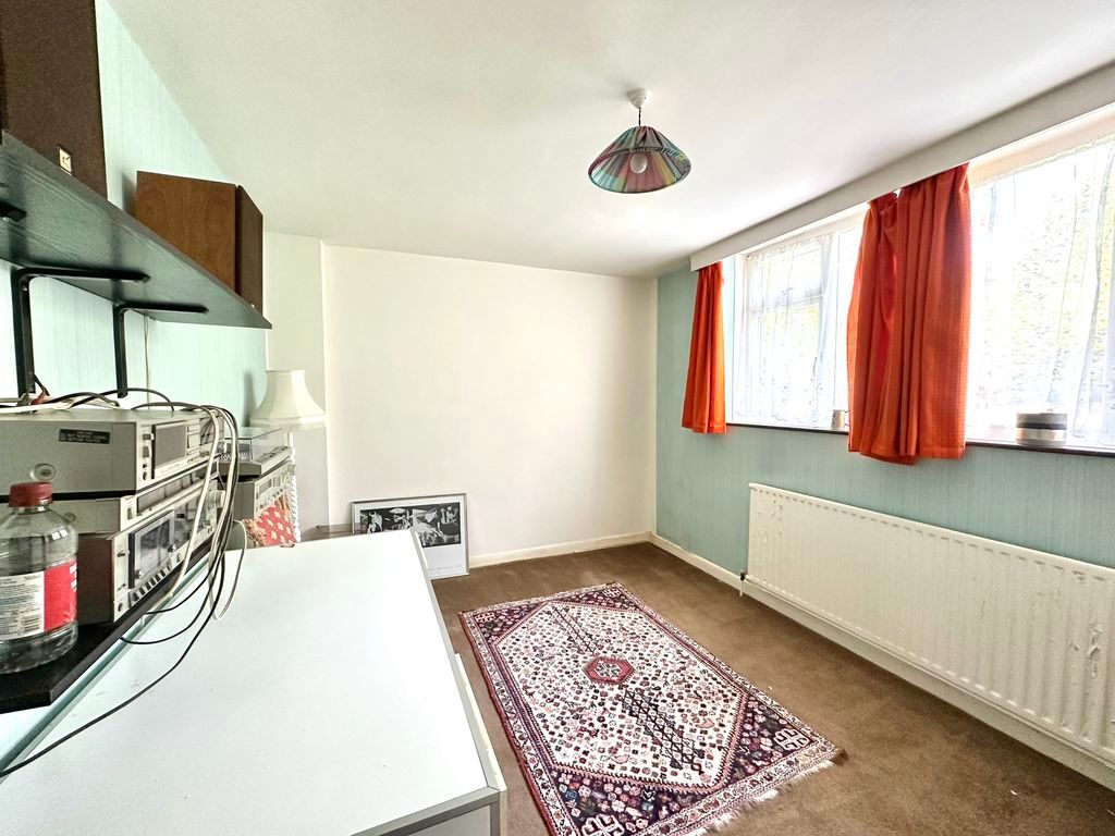 Additional image 11 of 3 bed flat for saleAvenue Road, Epsom KT18