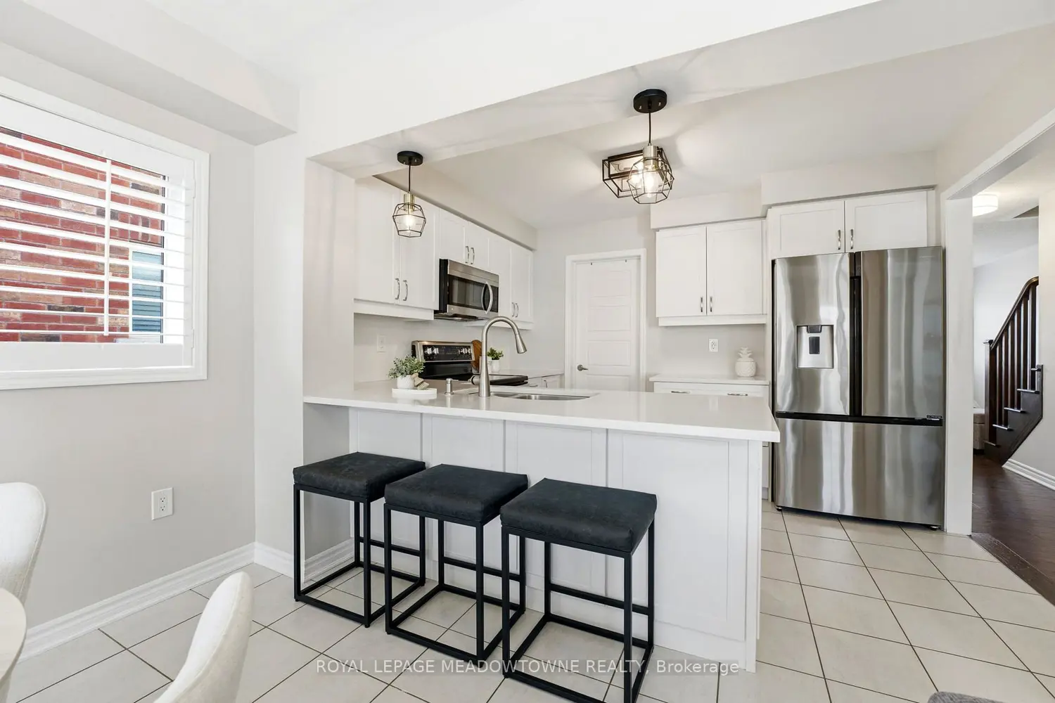 112 Whitlock Avenue photo 3