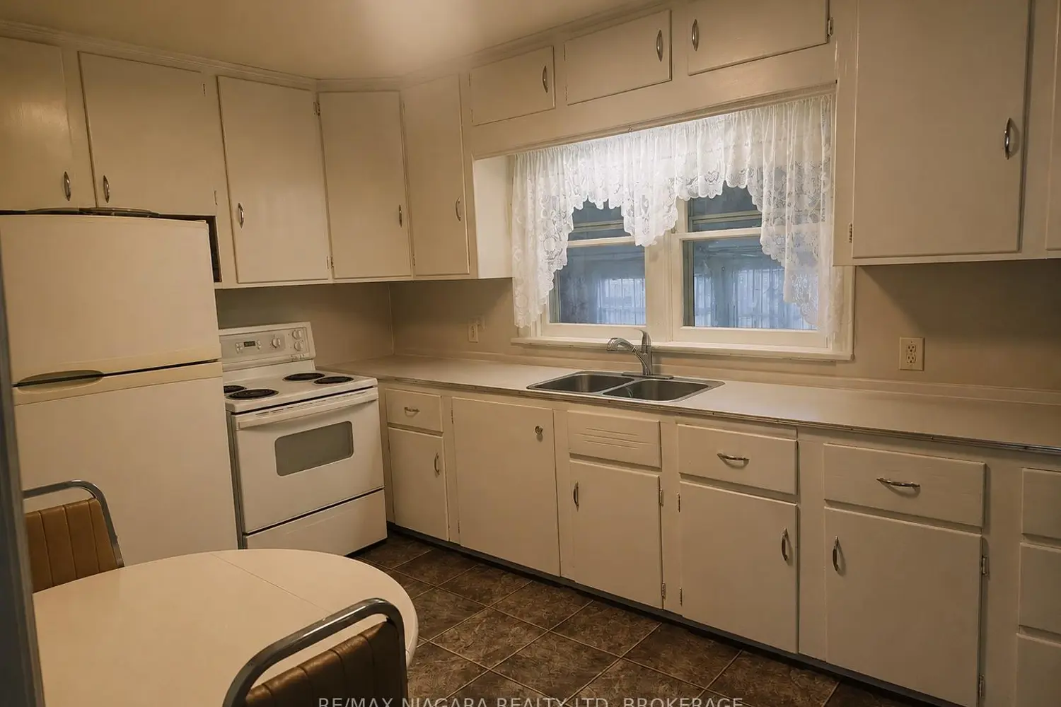Additional image 5 of 66 Radford Avenue