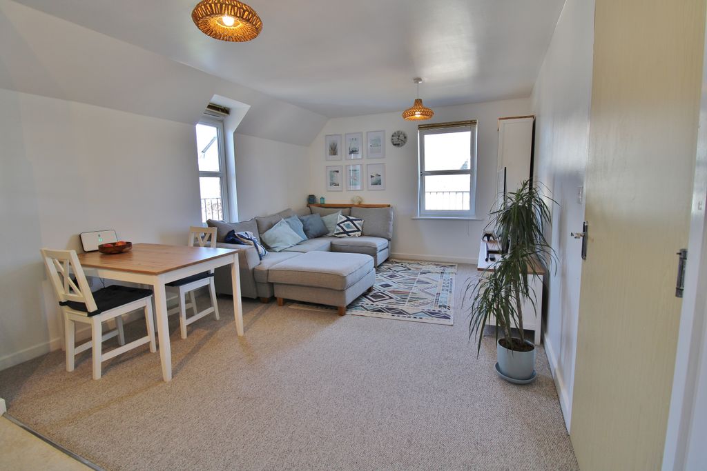 Additional image 14 of 2 bed flat for saleOysell Gardens, Portchester PO16