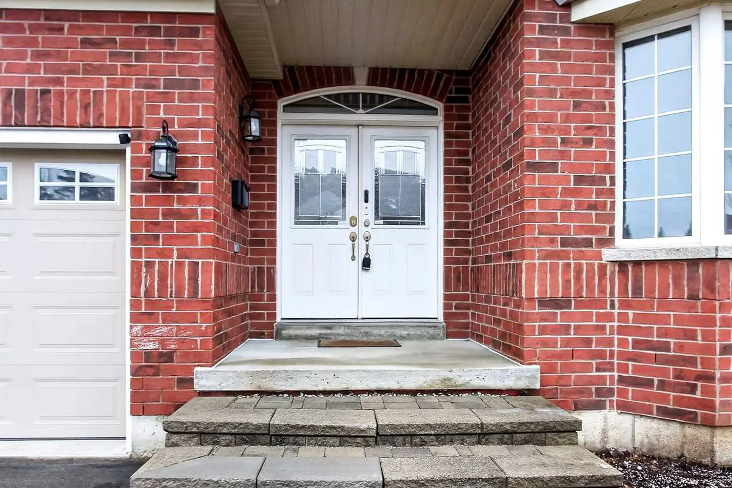 31 Ellis Crescent