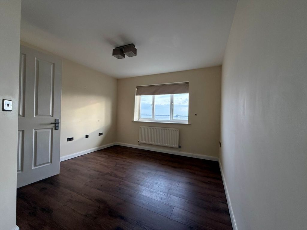 Additional image 8 of 2 bed flat for saleMacarthur Close, Erith DA8