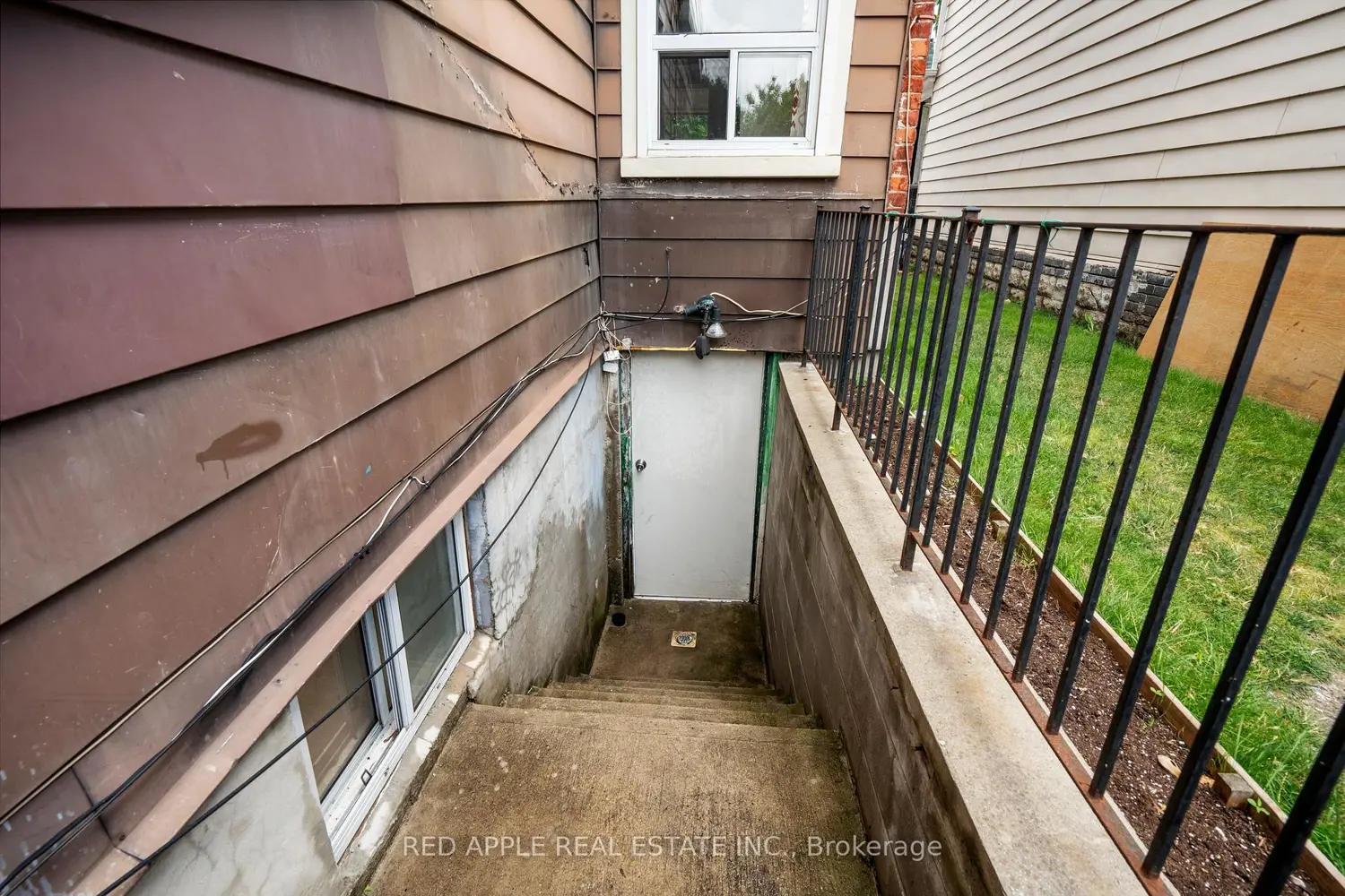 Additional image 17 of 546 Dufferin Street