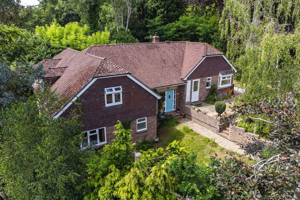 5 bed detached house for salePark Road, Forest Row RH18