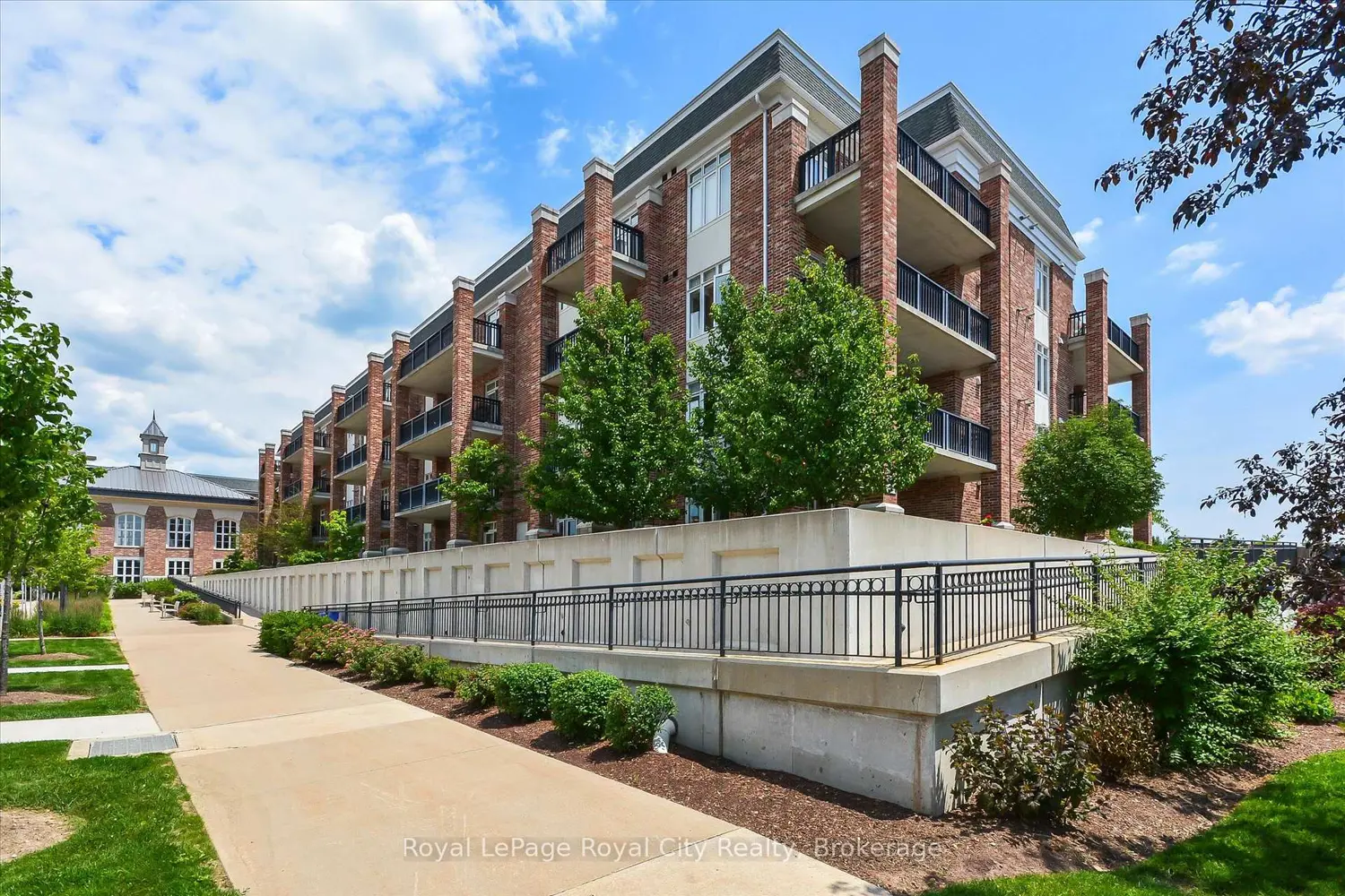 65 Bayberry Drive 401 photo 2