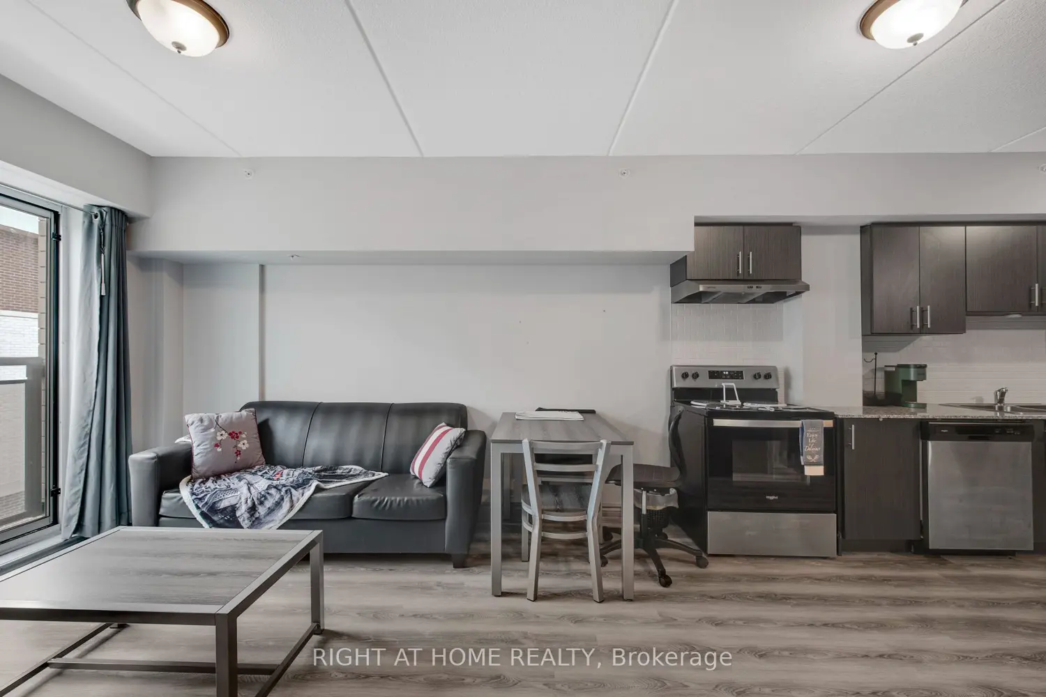 Additional image 10 of 275 Larch Street B415