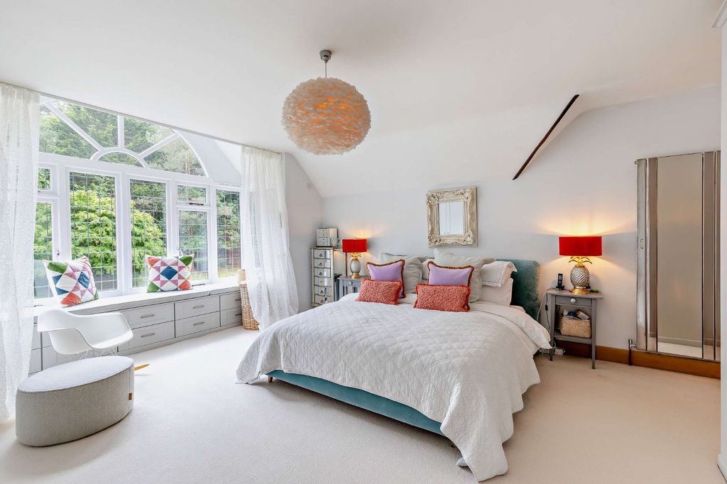 Additional image 9 of 8 bed detached house for saleFarnham Road, Churt, Farnham, Surrey GU10