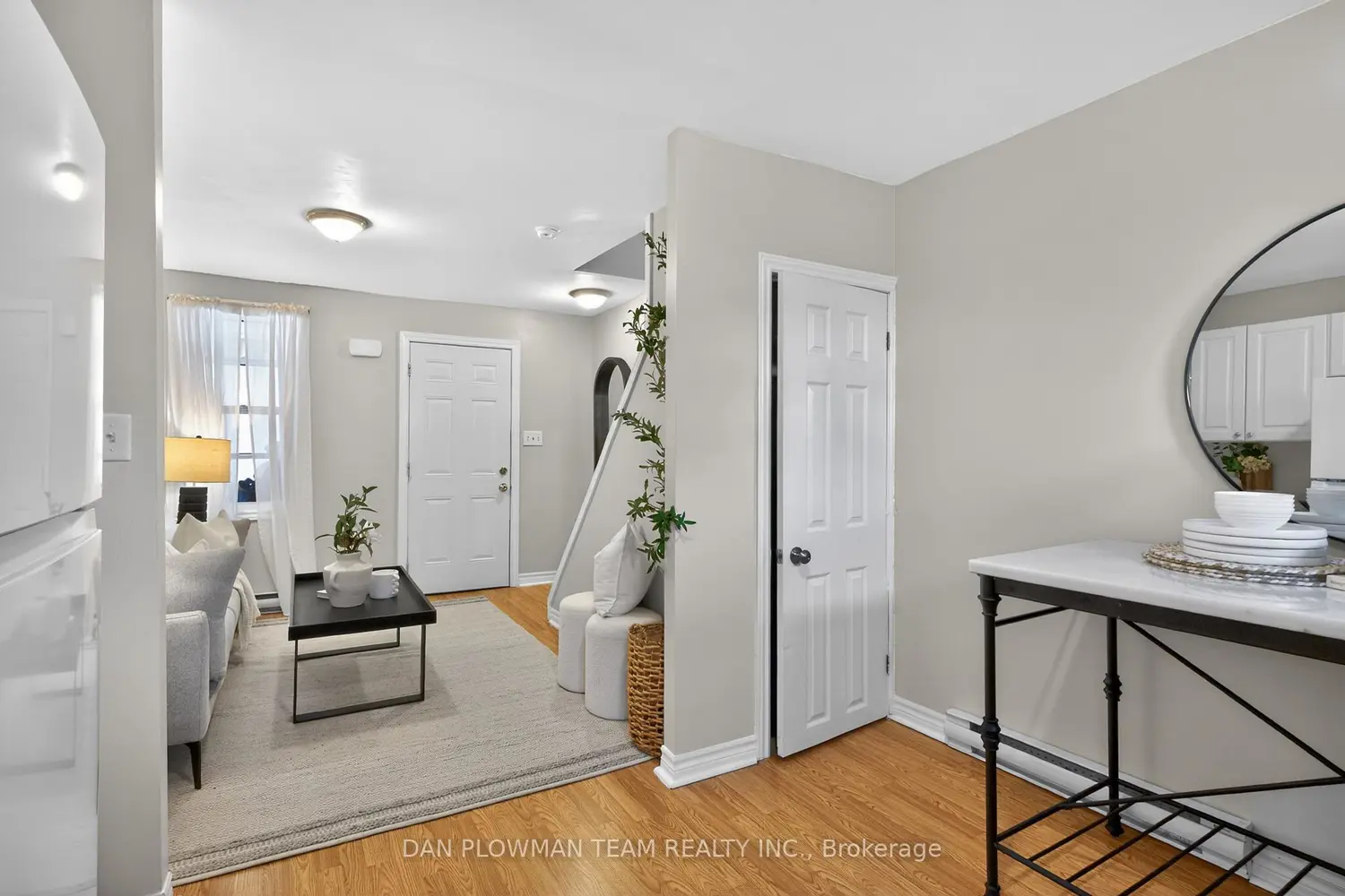114 Olive Avenue photo 4