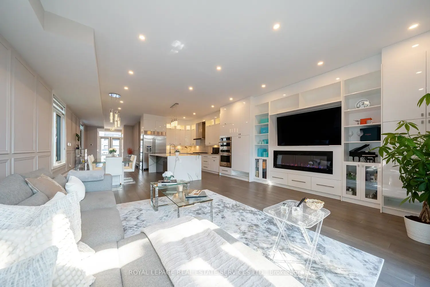 25A Tecumseth Avenue photo 5